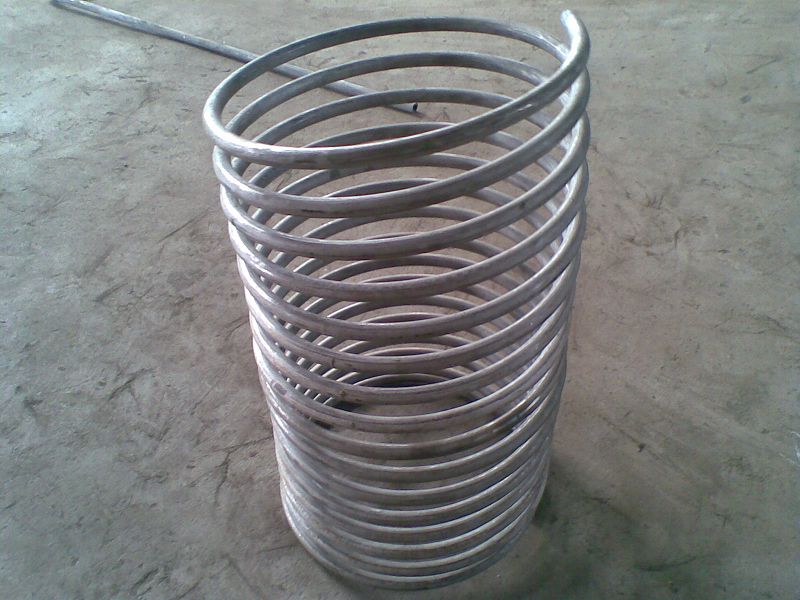 不銹鋼盤管廣泛應(yīng)用于化工、機(jī)械、電子、電力、紡織、橡膠、食品、醫(yī)療器材、航空、航天、通信、石油等工業(yè)領(lǐng)域